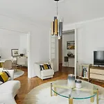2 Bedroom Luxurious Next To Arc De Triumphe Apartamento