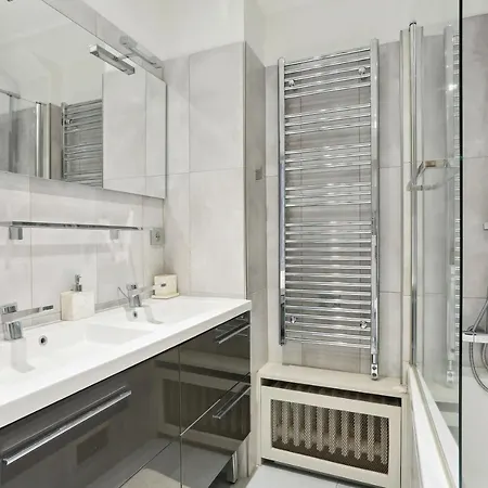 2 Bedroom Luxurious Next To Arc De Triumphe * 파리