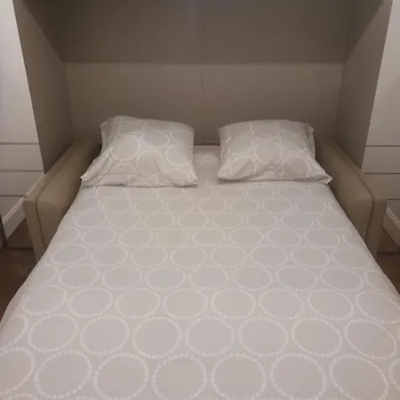 Lejlighed 2 Bedroom Luxurious Next To Arc De Triumphe *