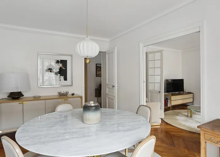 2 Bedroom Luxurious Next To Arc De Triumphe Daire Paris